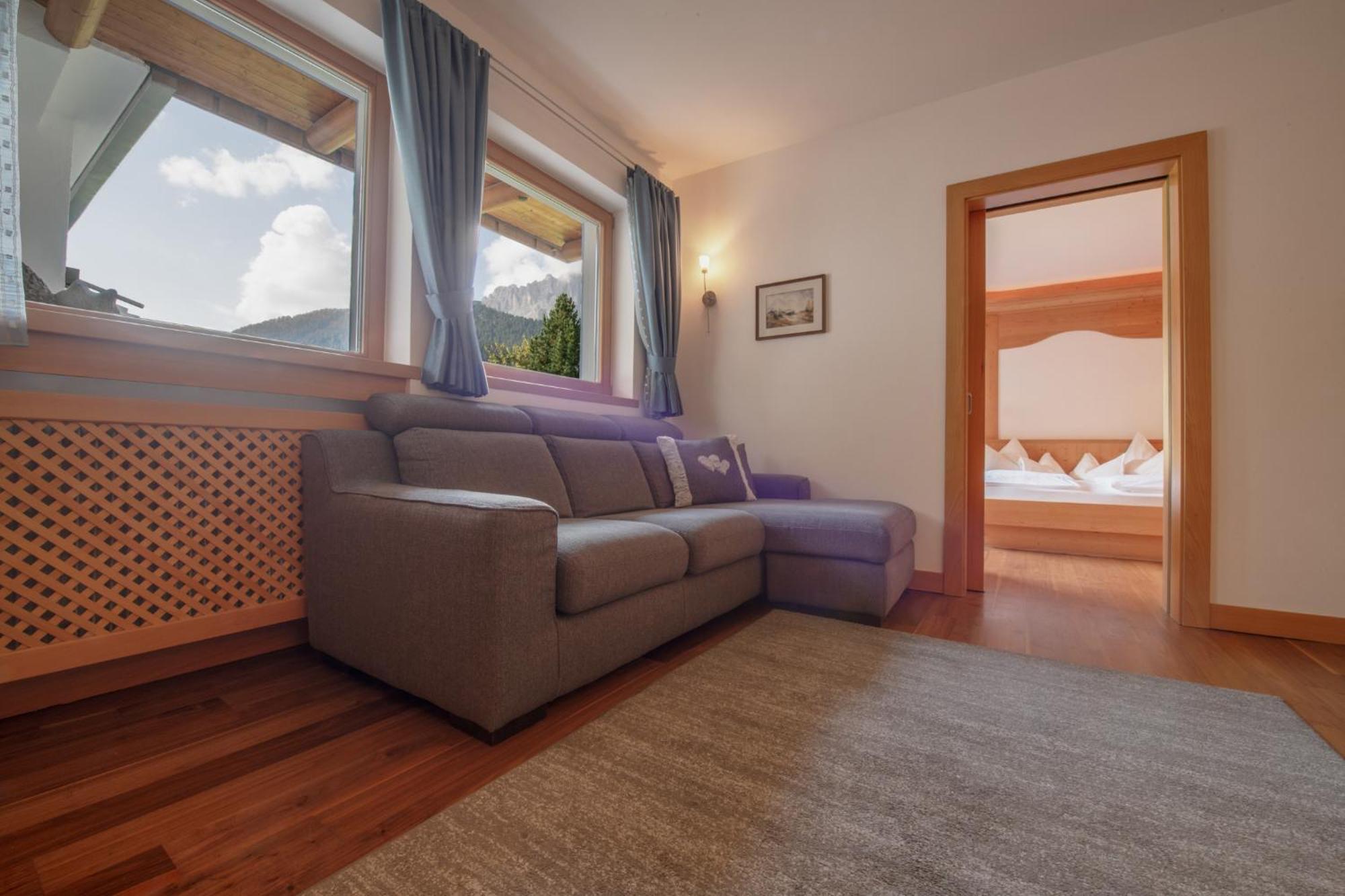Apartments Sunela Сельва-ди-Валь-Гардена Экстерьер фото