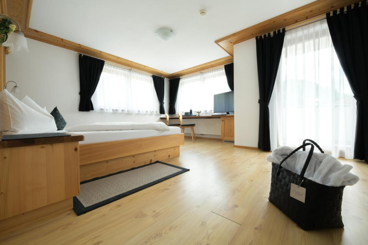 Apartments Sunela Сельва-ди-Валь-Гардена Экстерьер фото